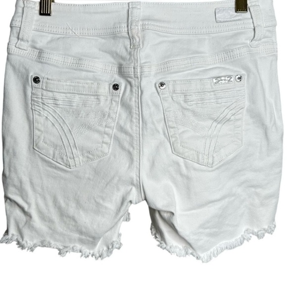 Seven7 Distressed Hem White Denim‎ Jean Shorts Women's Size 4 - Picture 4 of 9
